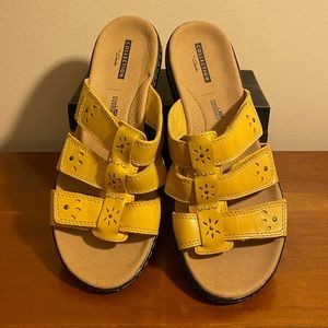 Clark’s Collection Black Sole Slide Sandals, 6.5W